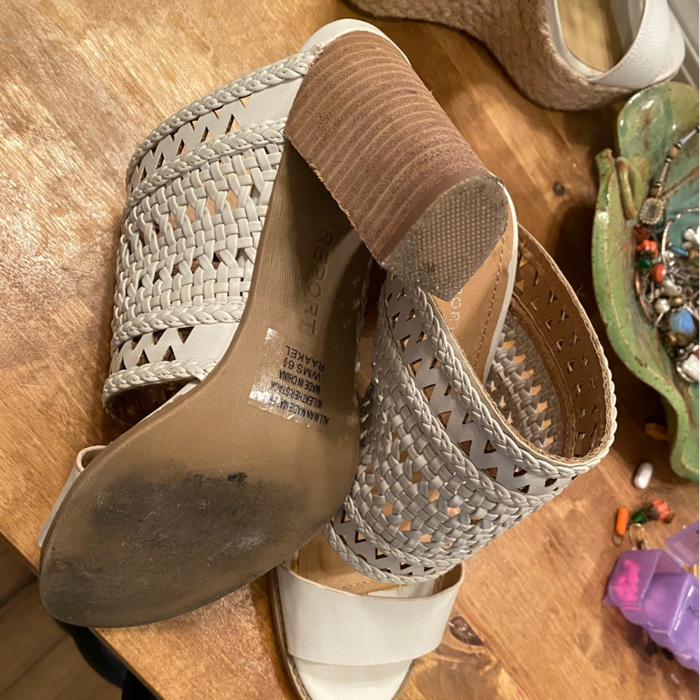 report sandals